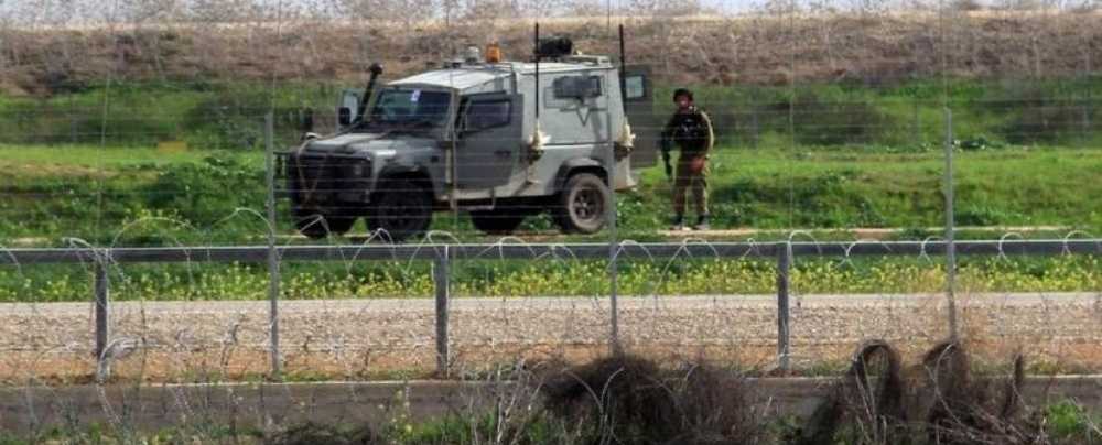 الاحتلال يُطلق قنابل الغاز تجاه مزارعين وصيادين شرق خان يونس
