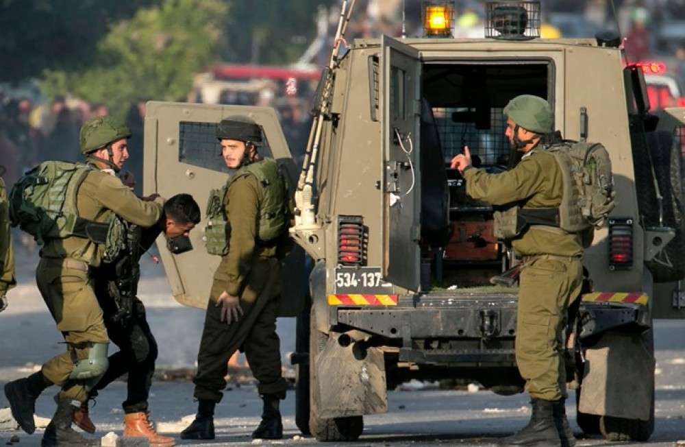 الاحتلال يعتقل أسيرين محررين من قبيا غرب رام الله