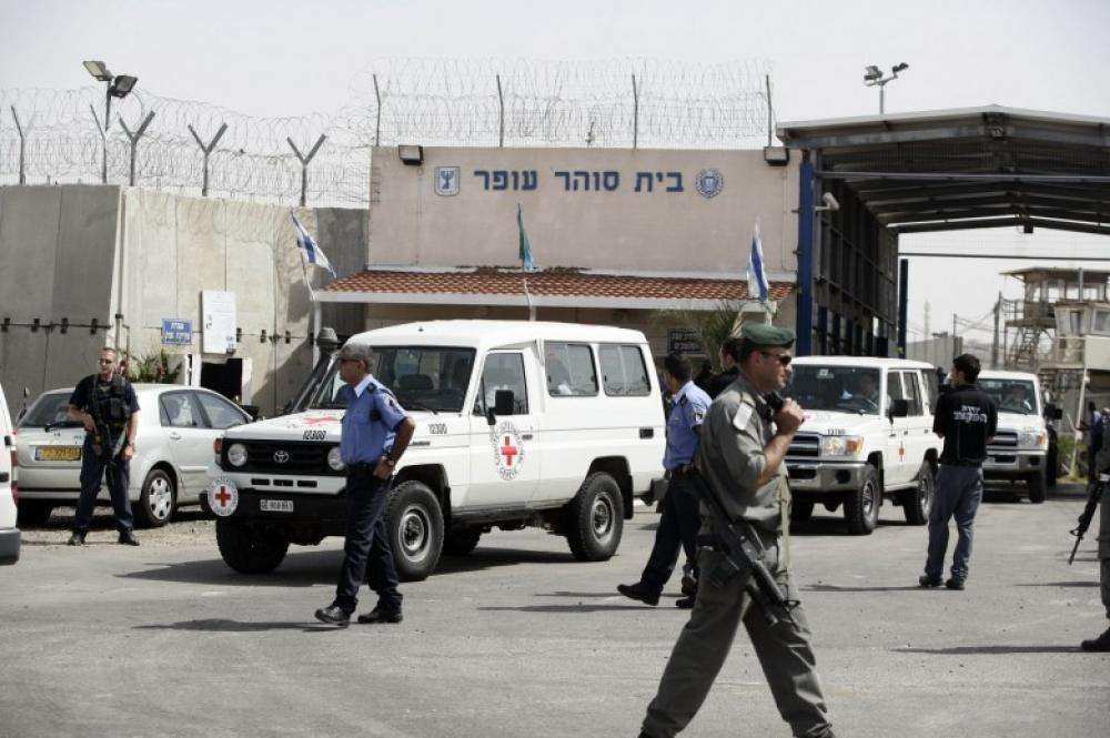 السجن المؤبد لـ4 أسرى بعد إدانتهم بقتل جندي