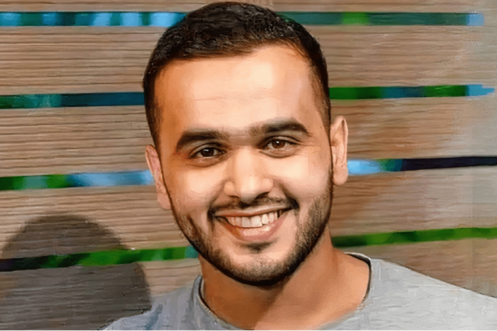 عائلة المطارد اشتية تحمل السلطة المسؤولية عن حياته