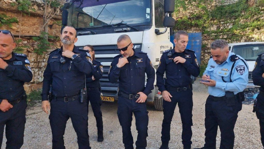 إصابة مستوطنين في عملية إطلاق نار في حي الشيخ جراح بالقدس المحتلة