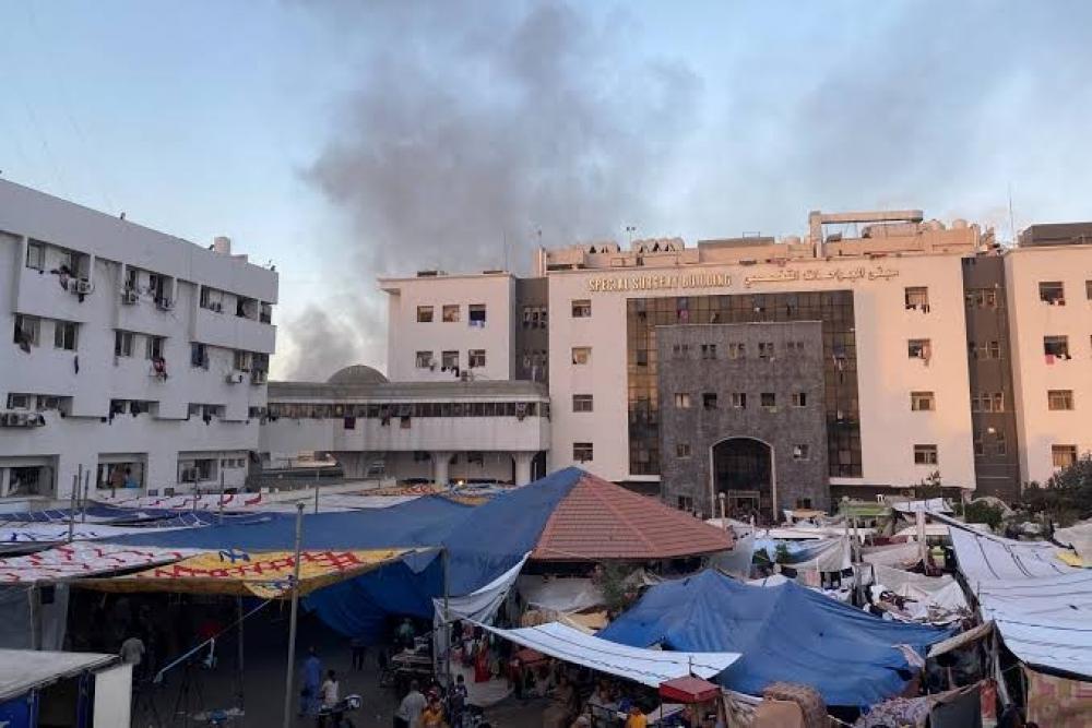 جيش الاحتلال يقتحم مجمع مشفى الشفاء
